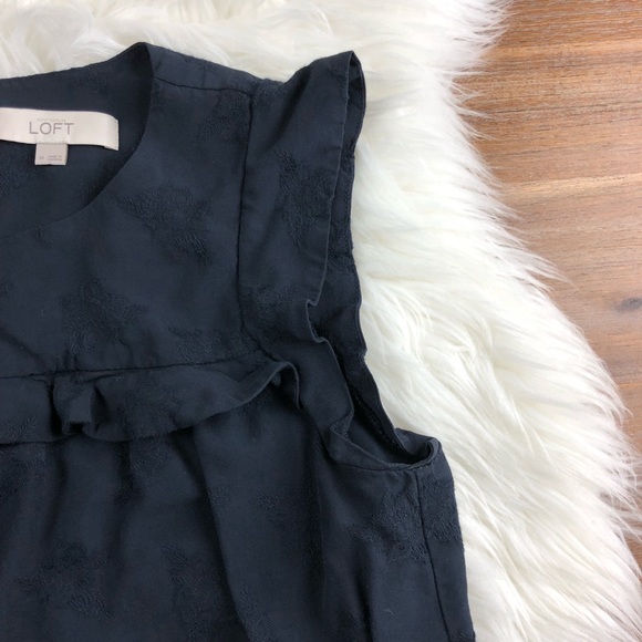 LOFT | Navy Ruffled Babydoll Floral Rayon Blouse M - Picture 4 of 7